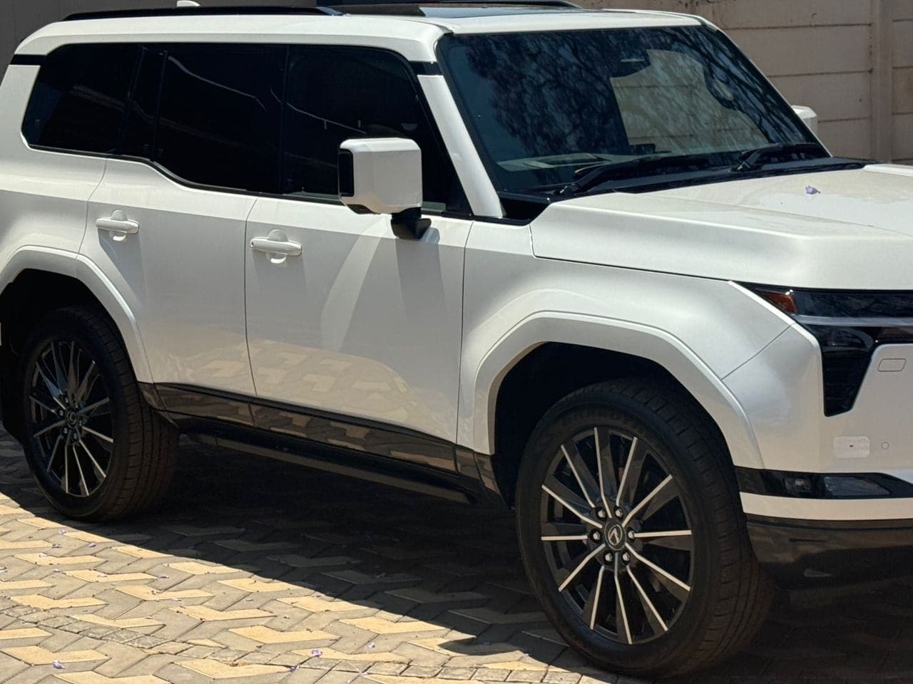 Image 7 Main image 7