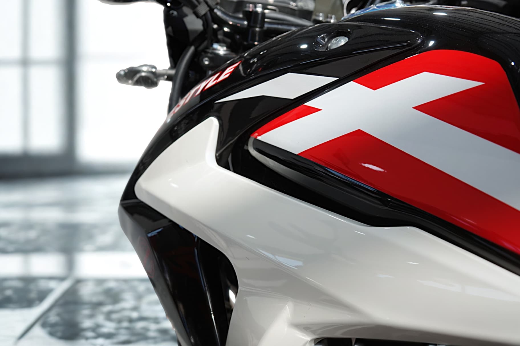 Image 6 Main image 6