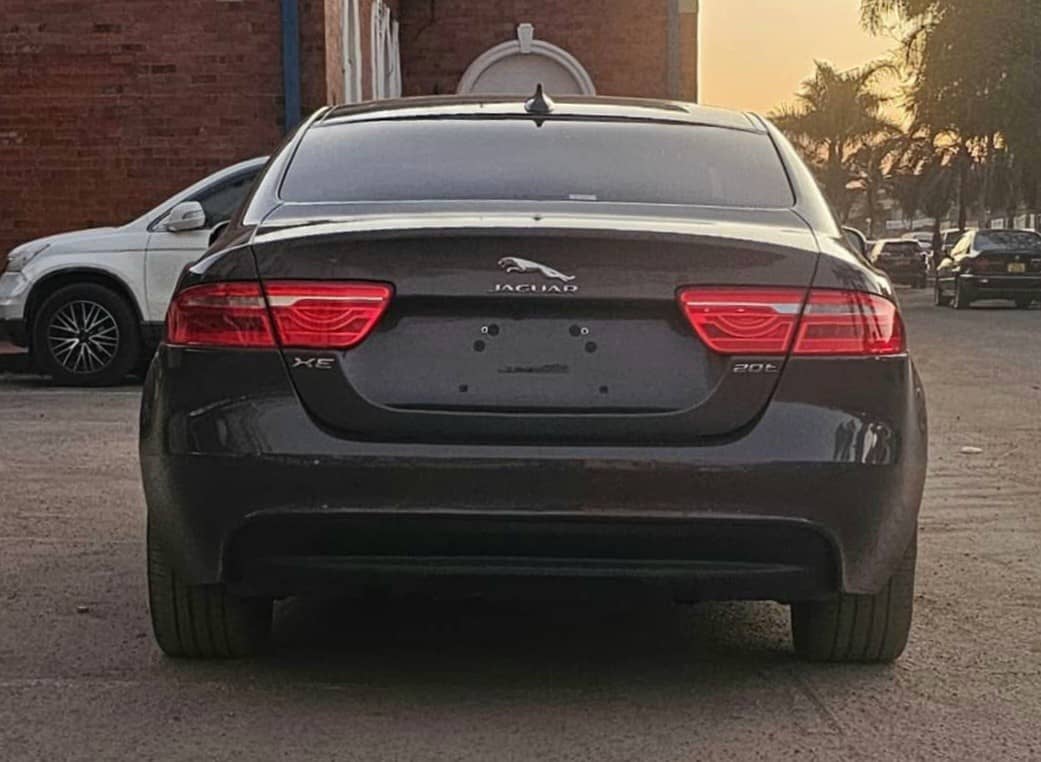 Image 4 Main image 4