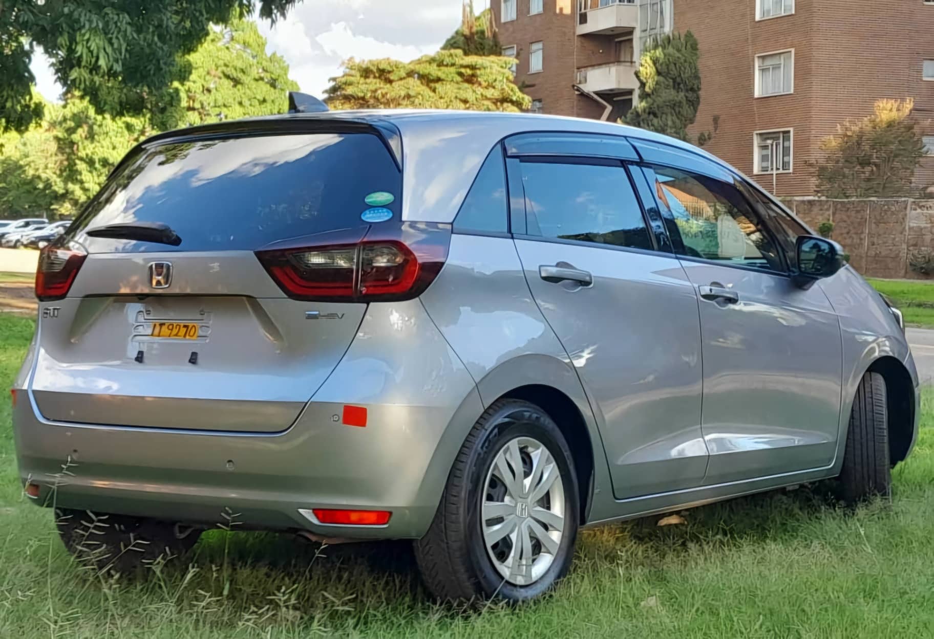 Image 4 Main image 4