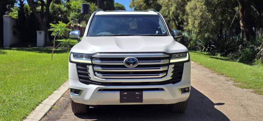 b5b985c9-952a-4a6d-a66e-b47cde506411: Vehicle: Toyota