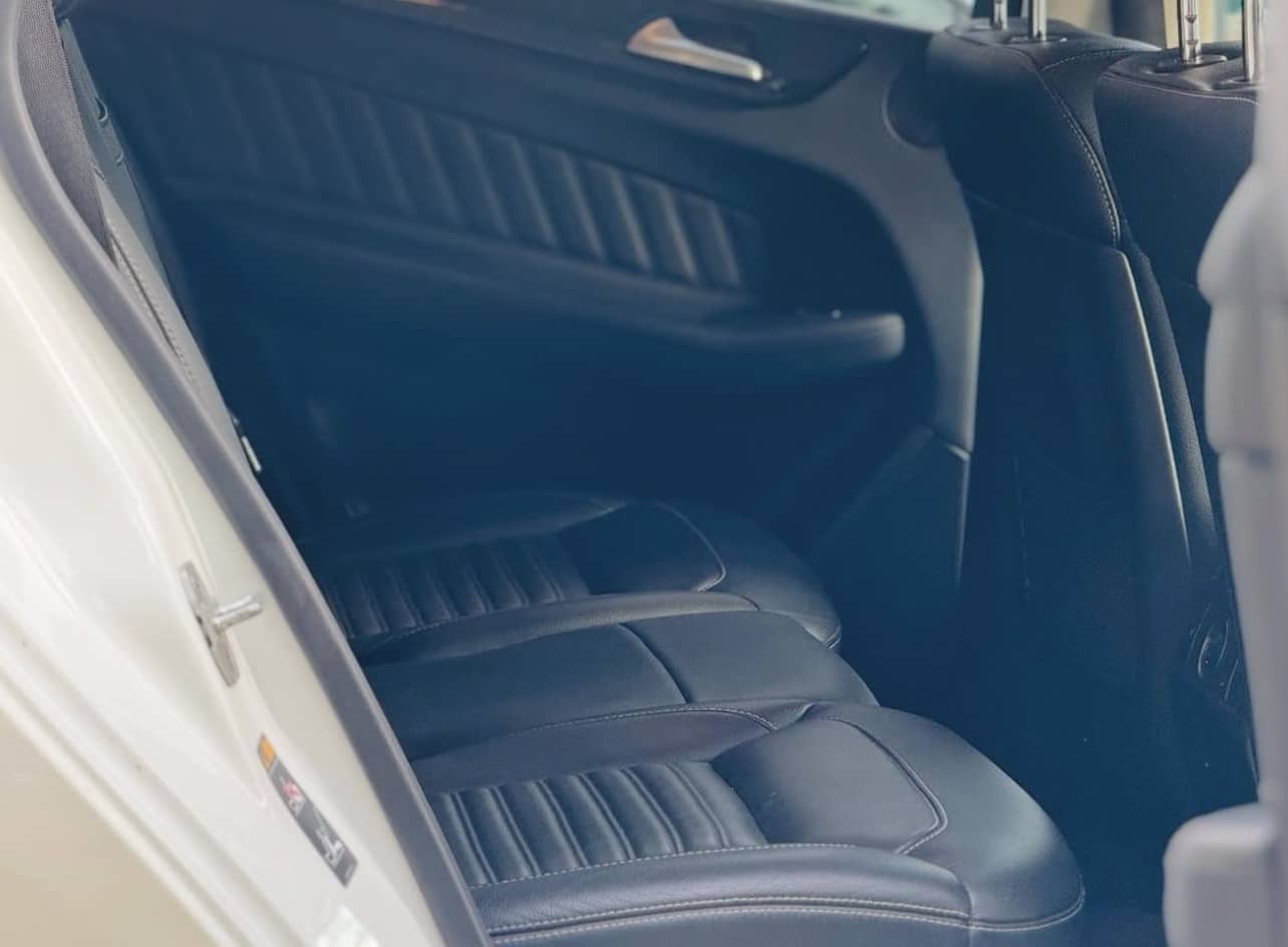 Image 9 Main image 9