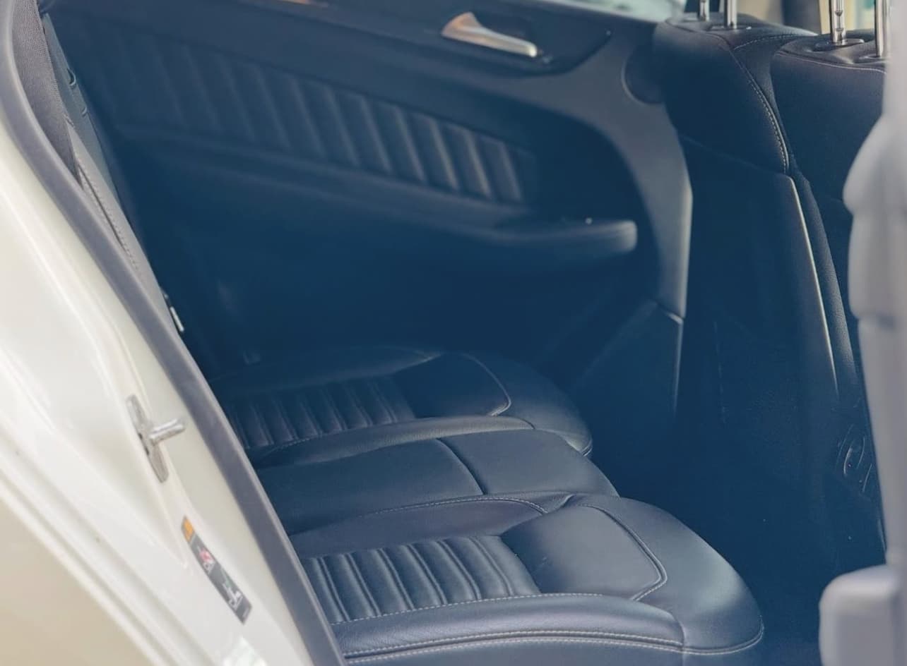 Image 9 Main image 9