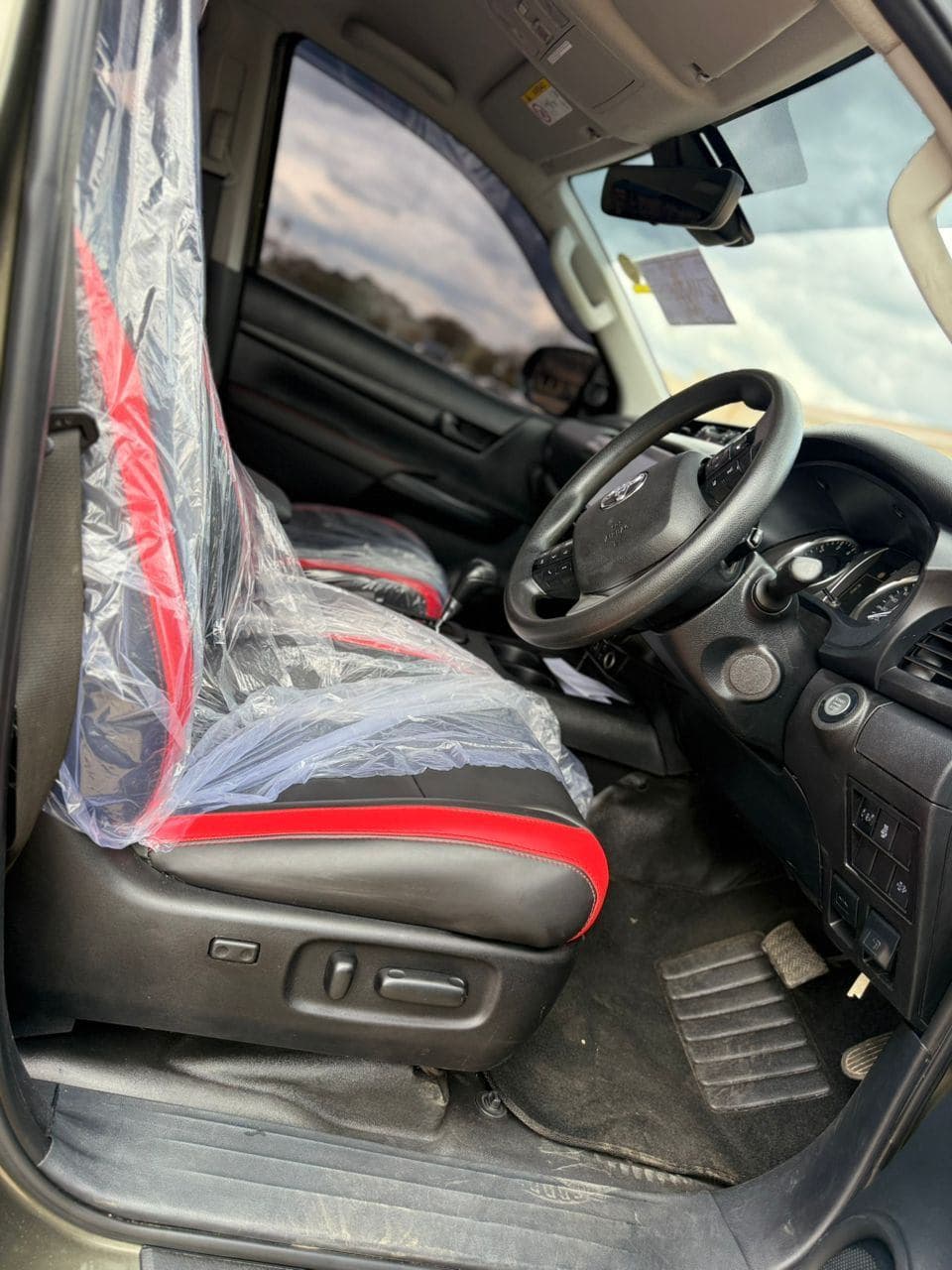 Image 6 Main image 6