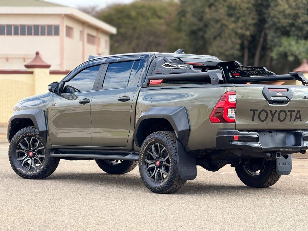 Image 2 Main image 2