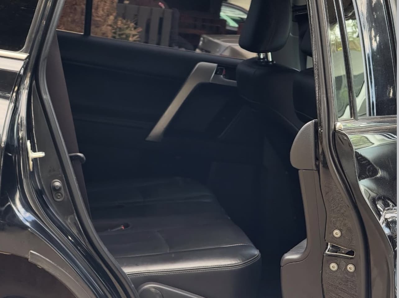 Image 9 Main image 9