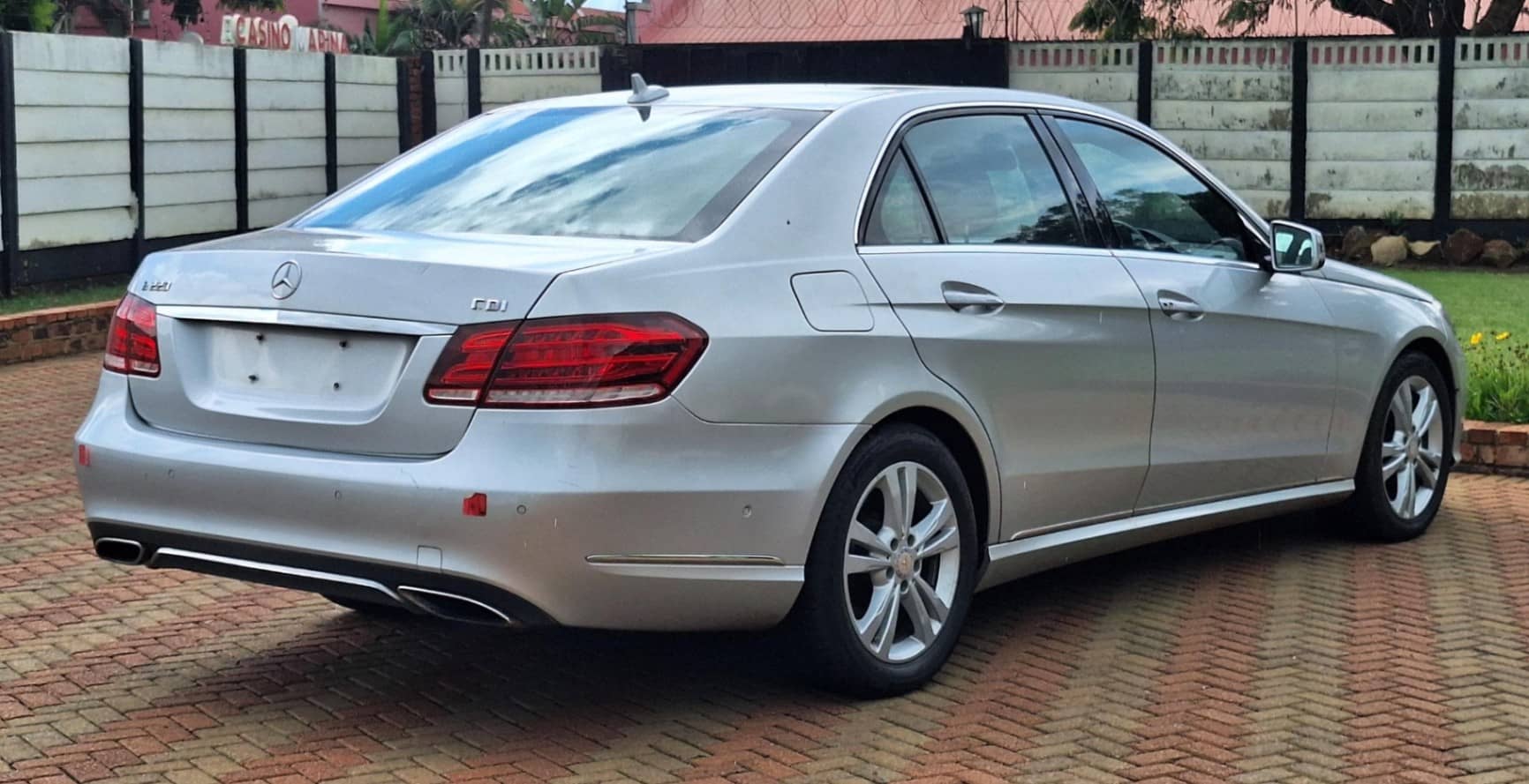 Image 4 Main image 4