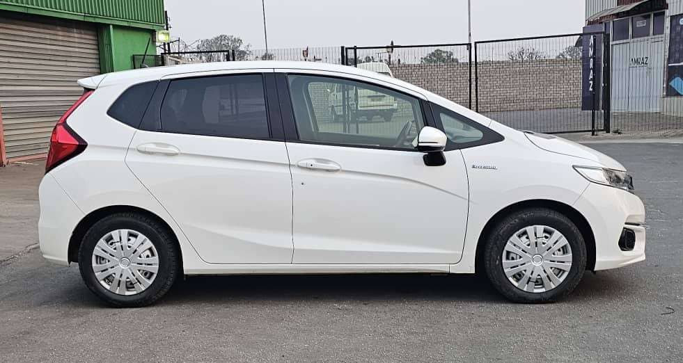 Image 4 Main image 4