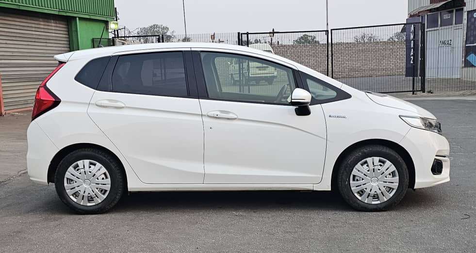 Image 4 Main image 4