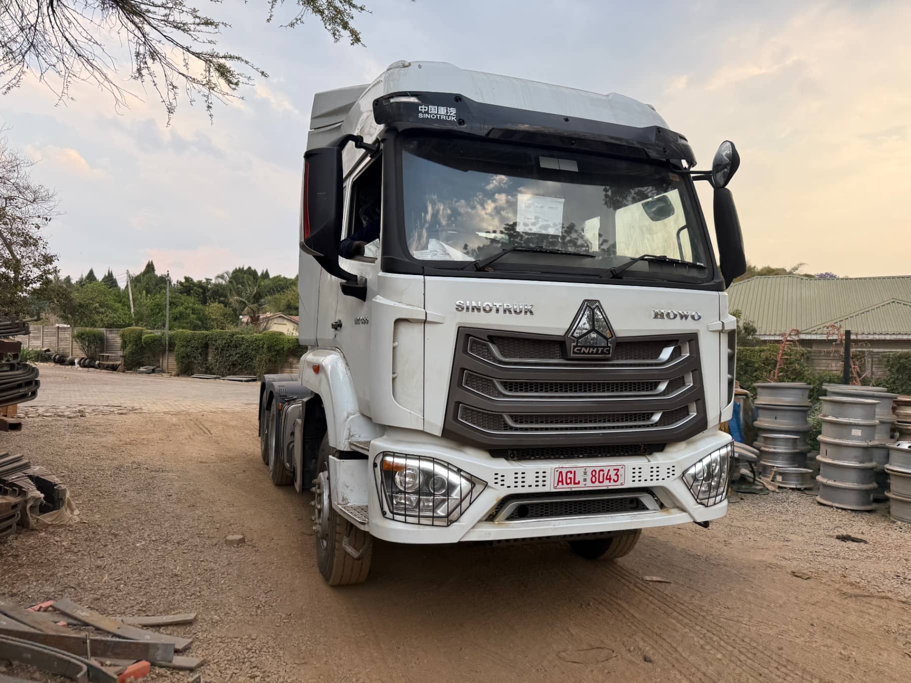 Image 3 Main image 3